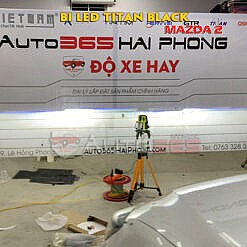 Lắp bi led Titan Black trên Mazda 2