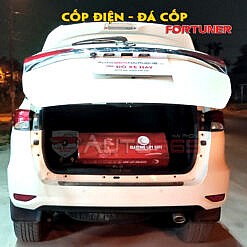 Độ Cốp điện - Đá cốp trên Fortuner
