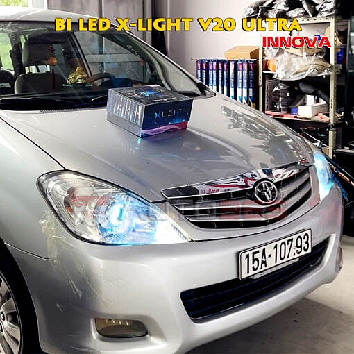 Thay đèn xe Innova với cặp bi led X-light V20 Ultra